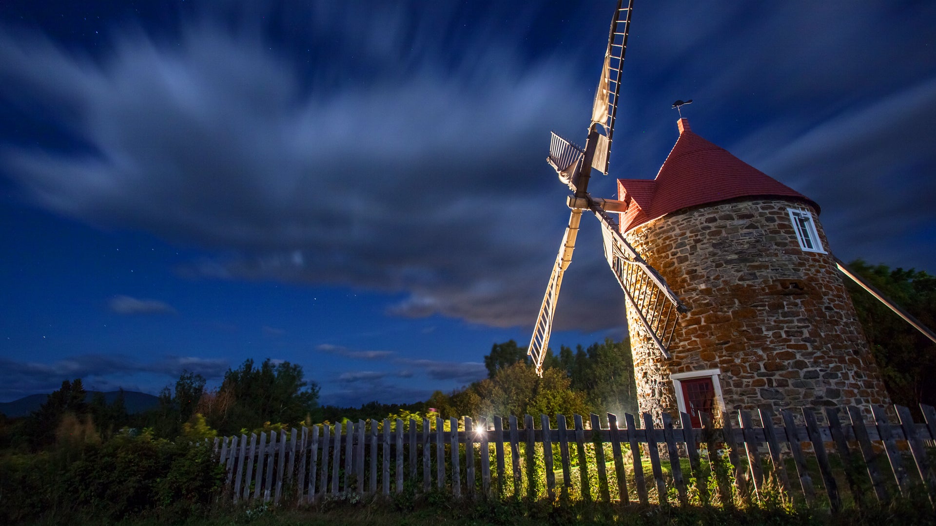 MOULIN MOULIN 1000gセットちょこびん The Windmills of L'Isle-aux-Coudres | Economuseum | Charlevoix